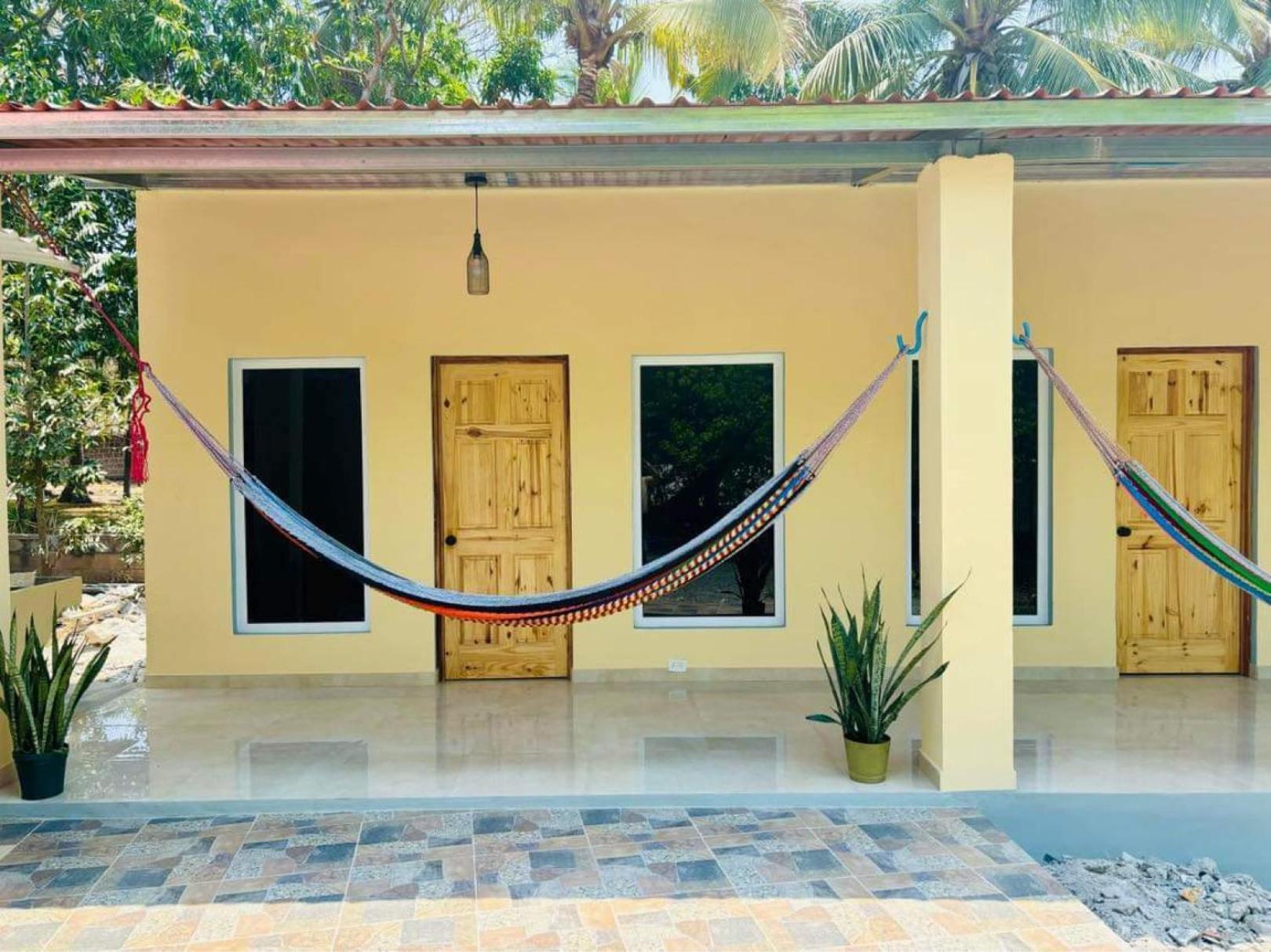 Hostal Camila'S Tamanique Экстерьер фото