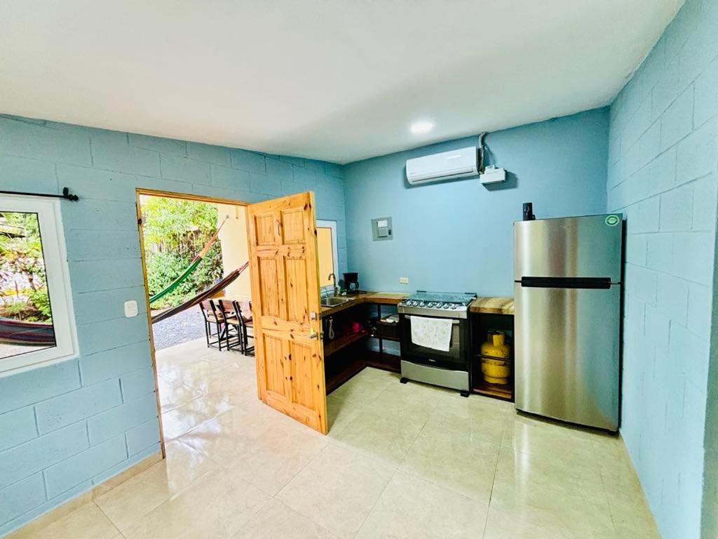 Hostal Camila'S Tamanique Экстерьер фото