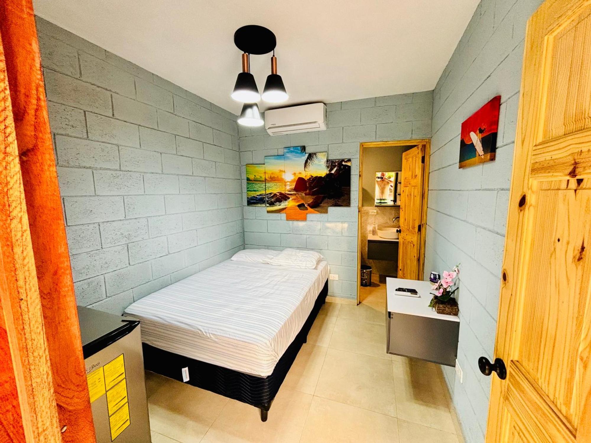 Hostal Camila'S Tamanique Экстерьер фото